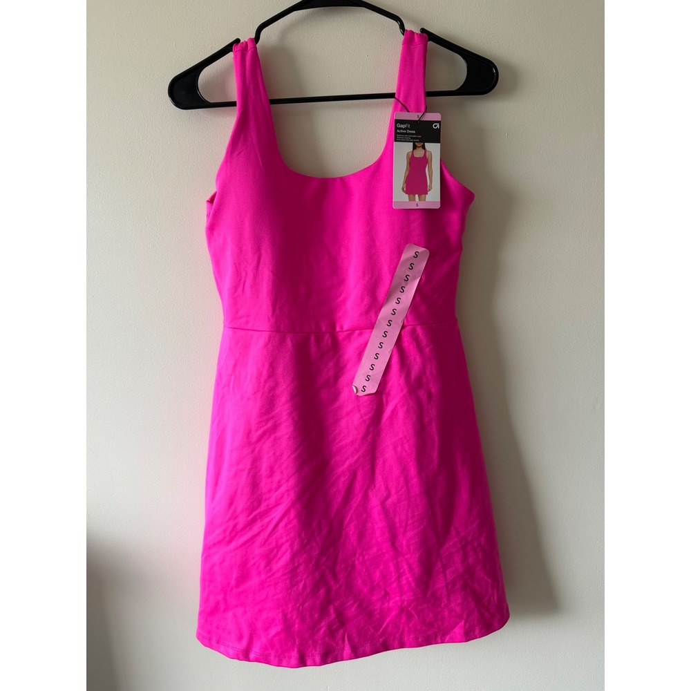 GapFit Womens Active Dress Pink GF012729 Shelf Bra Inner Shorts Size S NWT